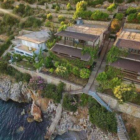 Seaside Duplex Stone Villa Кепаро Екстериор снимка