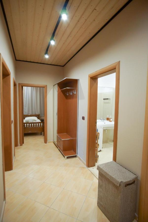 Seaside Duplex Stone Villa Кепаро Екстериор снимка