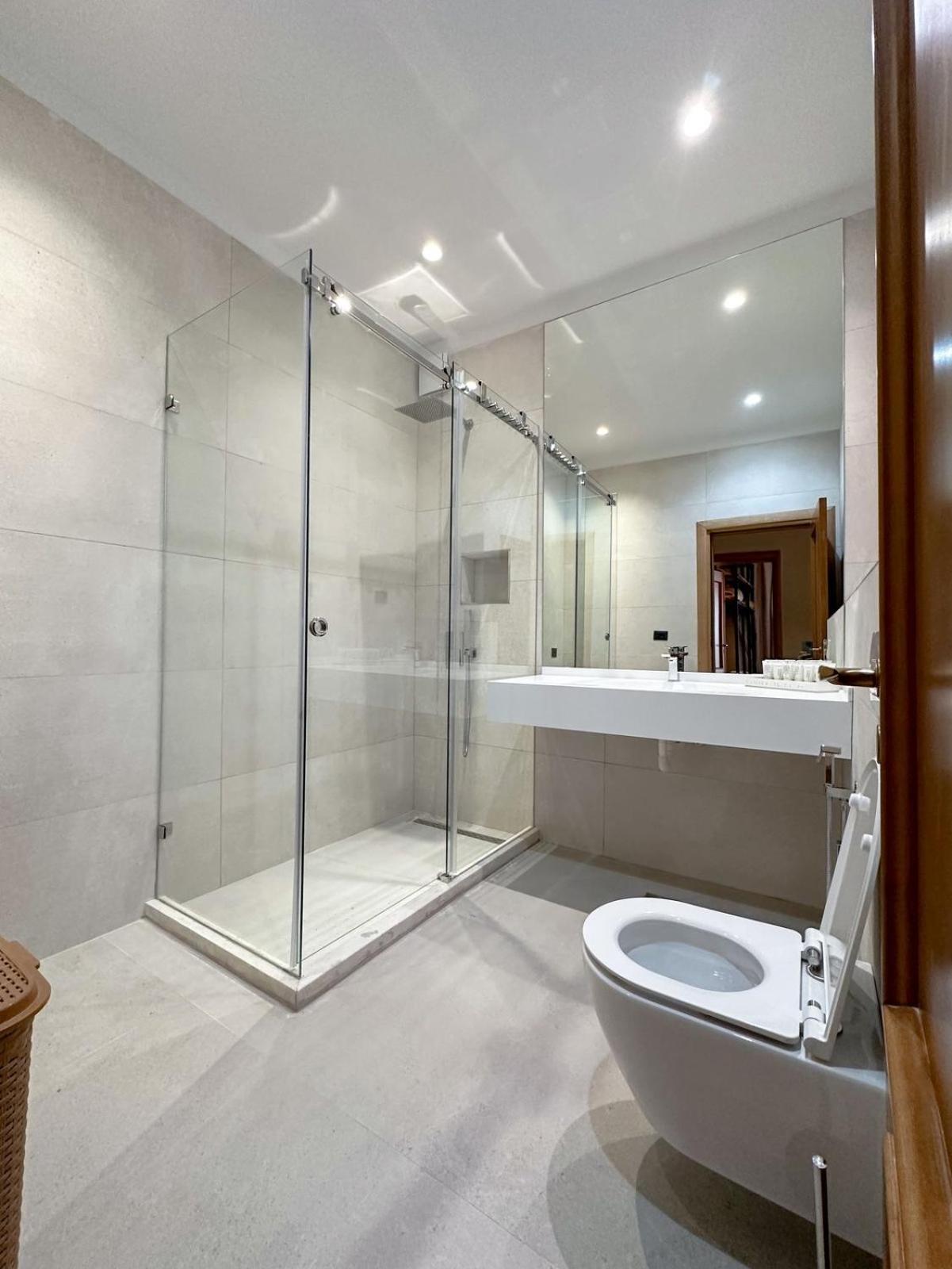 Seaside Duplex Stone Villa Кепаро Екстериор снимка