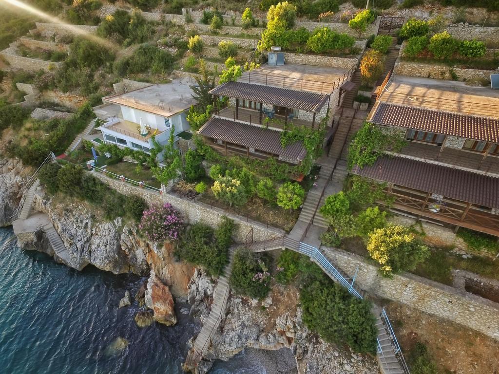 Seaside Duplex Stone Villa Кепаро Екстериор снимка